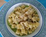 Foto del passaggio 5 della ricetta Pasta e piselli risottata