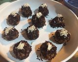 Foto langkah ke 5 dari resep Choco cheese ball ala mommy Nickie 🍪.