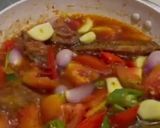Foto langkah ke 7 dari resep Tumis Tongkol Pedas.