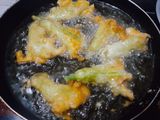 Bông bí nhồi thịt chiên
