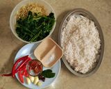 Foto langkah ke 1 dari resep Urap Kelapa Sangrai.