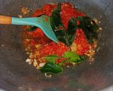 Foto langkah ke 3 dari resep Sambal Goreng Kentang Ayam.