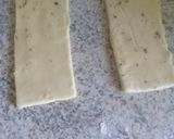 A picture of step 1 of Cheese&Chicken Garlic Puffs.