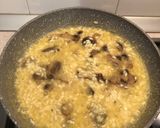 รูปขั้นตอนการทำที่ 5 ของ Risotto กับเห็ด
