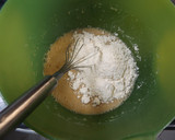 Foto del paso 2 de la receta: Rosca de harina de espelta integral con ciruelas secas