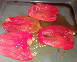 Foto del paso 1 de la receta: Pimientos asados rellenos de arroz integral y huevo de codorniz