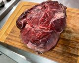 Une image de l'étape 1 de Bœuf mijoté à la bière, moutarde, navets et carottes.