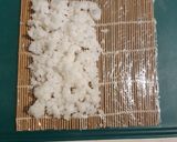Foto del paso 8 de la receta: Sushi para principiantes (sin alga nori)
