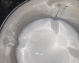 A picture of step 1 of Chocolate milkshake.