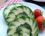 Foto langkah ke 20 dari resep Hurricane Swiss Roll Cake +(tips cara menggulung).