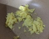 Foto langkah ke 1 dari resep Sosis Telur Asam Manis.