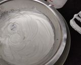 A picture of step 6 of Leopard cheese cake.