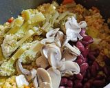 Foto del paso 3 de la receta: Arroz Amarillo con Restos de Verduras qué tenés en casa # riquísimo #fácil