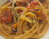 Foto del paso 5 de la receta: Espaguetis con mejillones y tomates cherry