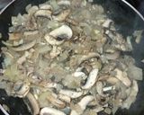 Foto del paso 1 de la receta: Tallarines con salsa bechamel y hongos🍄🍜
