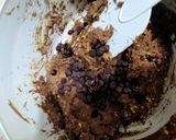 Foto langkah ke 4 dari resep Eggless Chocolate Cereal Cookies.