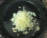 Foto del paso 1 de la receta: Arroz con especias y magro de cerdo
