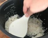 A picture of step 1 of Salmon oyako chirashi sushi.
