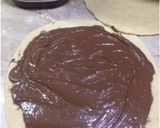 A picture of step 3 of Nutella paratha.
