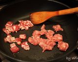 A picture of step 3 of Sausage and Bacon Tomato Sauce Pasta.