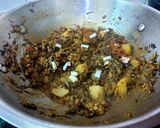 A picture of step 3 of Mochar Ghonto with Black Chana.