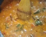 A picture of step 4 of Vada curry.