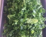 Foto del paso 2 de la receta: Espinaca con salsa blanca y lo que tengas en la heladera 😱