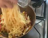 สปาเก็ตตี้ผัดขี้เมาทะเล🦑 วิธีทำสูตร 8 รูป