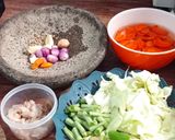 Foto langkah ke 1 dari resep Sop sayur udang.