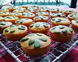Foto langkah ke 6 dari resep Mini Pumpkin Muffin.