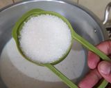 A picture of step 1 of Egg halwa.