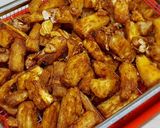 Foto langkah ke 4 dari resep Singkong Goreng Bawang Putih.