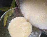 A picture of step 2 of Muskmelon smoothie.