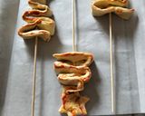 Foto del paso 3 de la receta: Arbolitos navideños de hojaldre salados