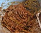 Foto langkah ke 4 dari resep Ikan Tongkol Suwir Bumbu Bali.
