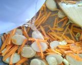 Foto langkah ke 3 dari resep Tumis Sayur Sosis.