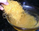 Foto del paso 6 de la receta: Fideos de arroz para celiacos con mejillones
