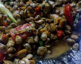 Foto langkah ke 8 dari resep Tumis kerang pedas manis.