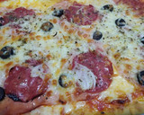 Foto del paso 5 de la receta: Pizza casera con salchichón de pavo😋