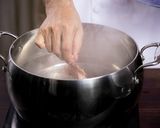 Hình bước làm 1 của món Lẩu cá lăng chua ngọt cho ngày cuối tuần