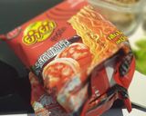 รูปขั้นตอนการทำที่ 1 ของ ผัดมาม่าต้มยำ เส้นหนึบ🍜
