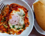 Hình bước làm 5 của món Bánh mì cá hộp ốp la