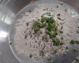A picture of step 2 of Sindhi dry chilla.