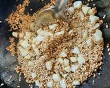 लसूण झुरका..मराठवाडा स्वाद (lasun jhurka recipe in marathi) रेसिपी स्टेप 2 फोटो