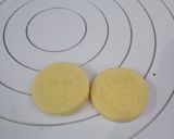 A picture of step 5 of Monster cookies cake.