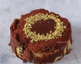 Foto langkah ke 7 dari resep Pistachio Basque Cheesecake.