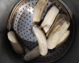 Foto langkah ke 1 dari resep 65. Bola-bola Pisang.