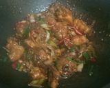 Foto langkah ke 4 dari resep Ayam kecap pedas.