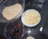 Foto del paso 1 de la receta: Galletas flapjack de avena con miel y semillas