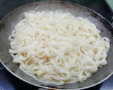 Foto del paso 4 de la receta: Cintas de sémola con picante